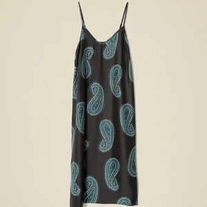 ISO XiRENA Amber Dress in Black Paisley